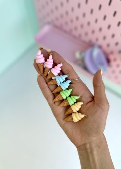 پینکولو بستنی قیفی رنگی رنگی