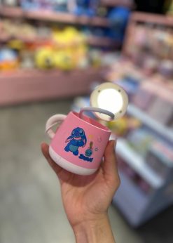 چراغ مطالعه و جاقلمی استیچ صورتی