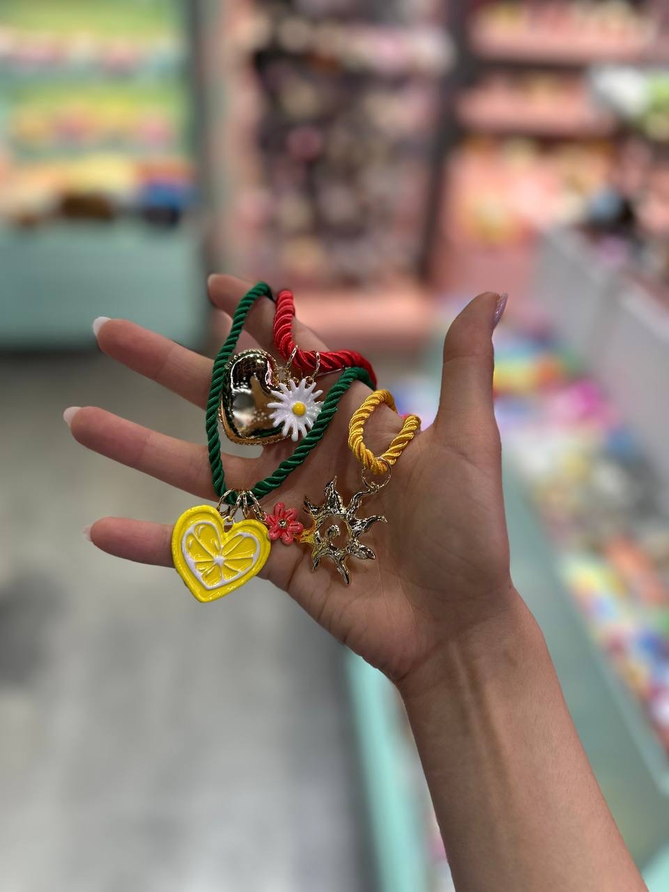 گردنبند قلب و گل رنگی رنگی