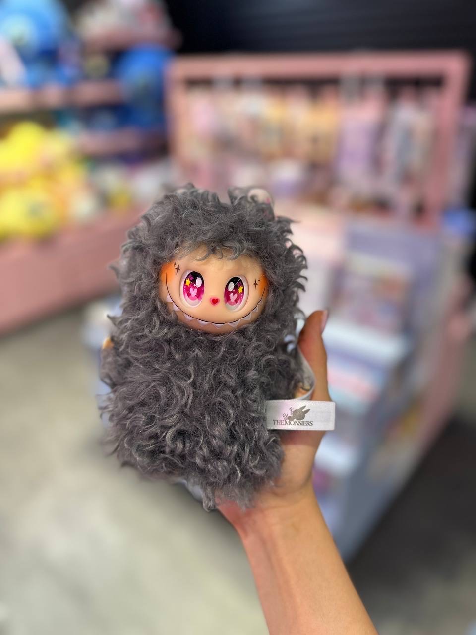 عروسک لبوبو انرژی خاکستری