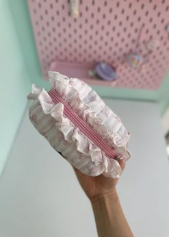 کیف آرایشی پینترستی دالبری پاپیون صورتی پاستلی