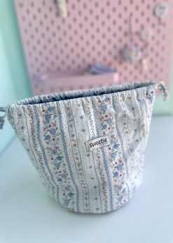 کیف آرایشی پینترستی بقچه ای گلدار آبی پاستلی