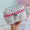 کیف لوازم آرایشی صندوقچه ای خال خالی سفید