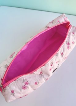 کیف لوازم آرایشی پینترستی شکوفه صورتی