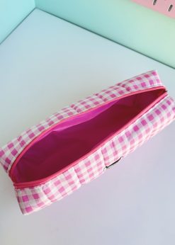 کیف لوازم آرایشی پینترستی چهارخونه صورتی